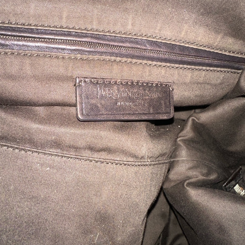 Yves Saint Laurent Boston Shoulder Bag - Picture 8 of 8